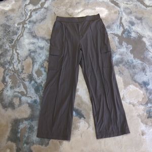 NWT Halara High Waisted Multiple Pockets Wide Leg Casual Cargo Panta